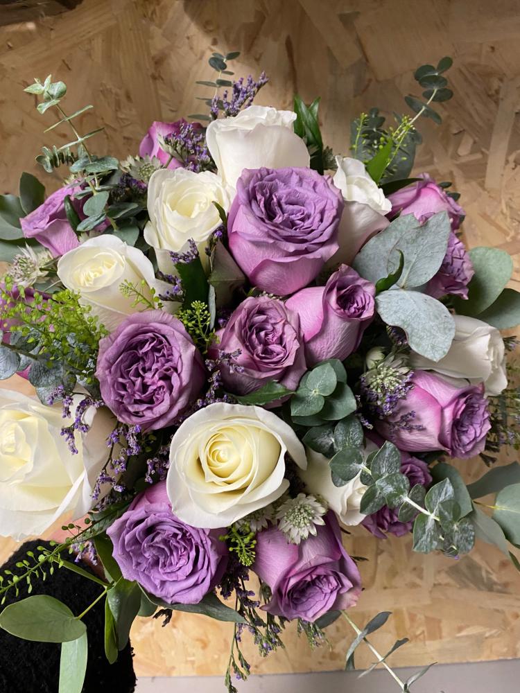Experienced wedding florist in Blackpool, delivering across Lancashire