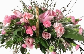 * Lovely Pinks Basket