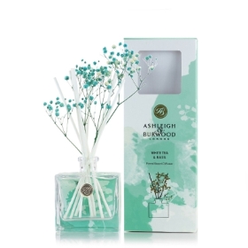 LIFE IN BLOOM: FLORAL REED DIFFUSER   WHITE TEA & BASIL   150ML